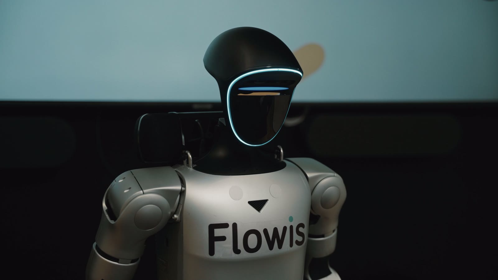 Flowis – humanoidný robot ako hlavná postava kampane Digitálny poštár